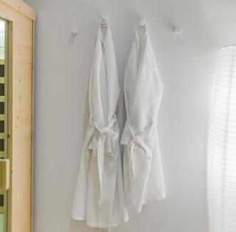 Superior House | Rifugio: 2BR w/IR Sauna Near Trails & Adventure