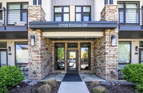 Rigden Farm Condo | Rigden Farm Loft with garage, elevator, secure building, close to CSU & Old Town
