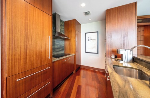 Bal Harbour Condo | Ritz Carlton Hotel at Bal Harbour FL, 1147ft2!