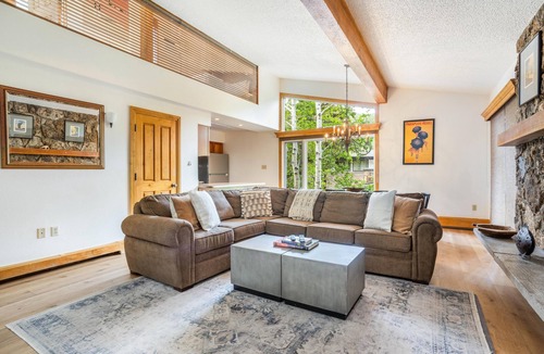 Vail Apartment | Riva Ridge 735 | 4BR Vail Village