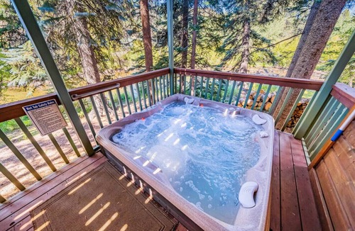 Aspen Brook House | River, Hot Tub, King Beds, Walk Into Nat`l Park