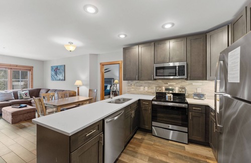 River Run Condo | River Run Condo w/Slope Views from Balcony, Walk To Gondola/Shops/Dining!