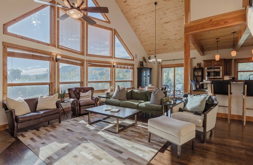 Pagosa Springs House | River's Edge Retreat in Pagosa Springs