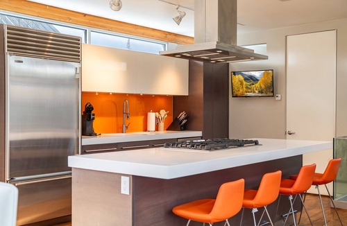 Winter Park Ski Chalet | River Views | Luxury Modern Design | Walk To Downtown