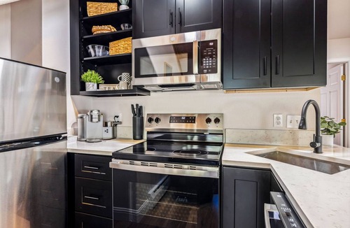 Fall River Estates Condo | Riverfront Fall River Suite Fireplace Close to RMNP