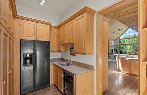 Woody Creek House | Riverfront Home in Woody Creek - Exceptional location