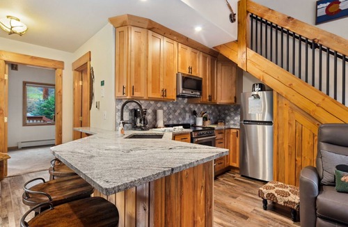 Fall River Estates Condo | Riverfront Sanctuary Private Hot Tub Close to RMNP