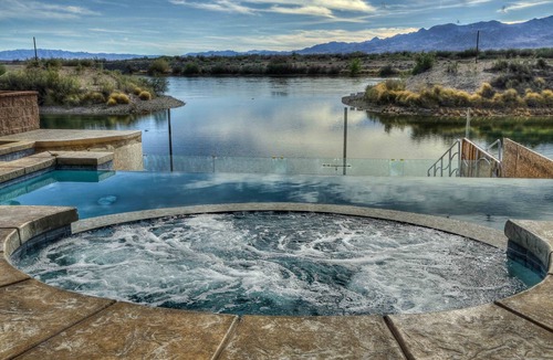 Bullhead City House | Riverfront waterfront Mansion, private Pool/Spa Scenic View on water