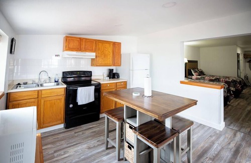 Delta House | Riverwood Resort on the Gunnison