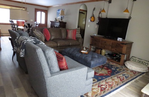 Carbondale House | Roaring Fork Luxury Base Camp - 3 Bed/2 Bath on River