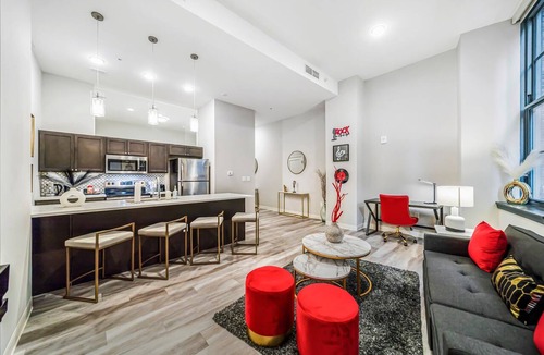 Gateway District Apartment | Rock & Roll Flat w/Indoor Pool+Sauna+Gym Downtown