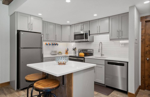 Steamboat Springs Condo | Rockies 2103A - Updated Condo w/Private Washer/Dryer - Hot Tub & Outdoor Pool - Free Bus Route