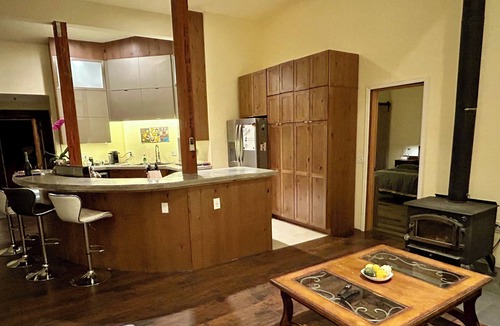Black Hawk House | Rocky Mountain 3-bedroom house with Spectacular Views and Outdoor Jacuzzi!
