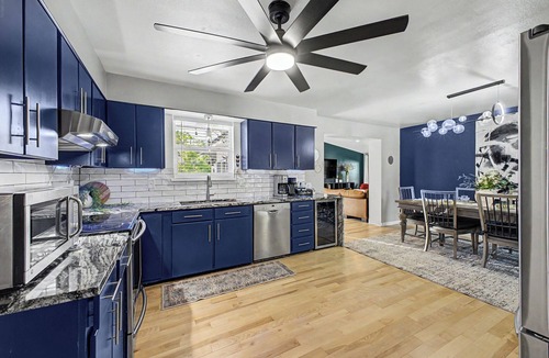 Berkley House | Rocky Mountain Zen Retreat/Gorgeous Home with a Beautiful Yard!
