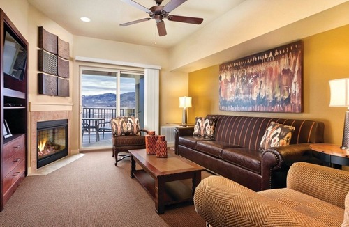 Grand Elk Ranch Resort | Rocky Mountains | Romantic Nature Retreat | Pool + Hot Tub