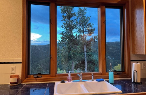 Nederland Cabin | Rocky Ridge Retreat in Nederland