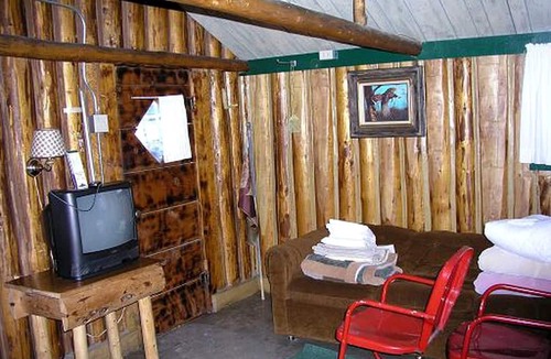 Lake City Cabin | Romantic Cabin Rental with a Beautiful Log Interior near Cathedral, Colorado