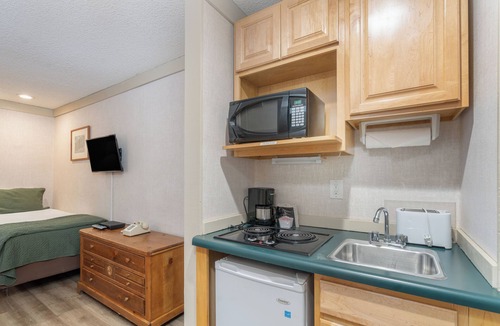 Telluride Hotel | Room With Kitchenette for Budget Travelers