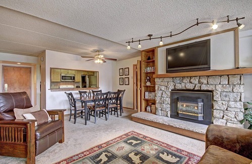 Copper Mountain Village Condo | Roomy Condo With Great Amenities with available hot tub! VS438
