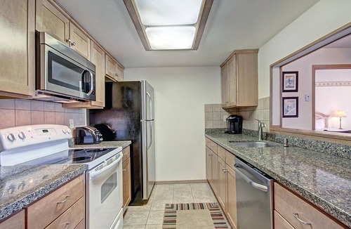Copper Mountain Village Condo | Roomy Condo With Great Amenities with available hot tub! VS438