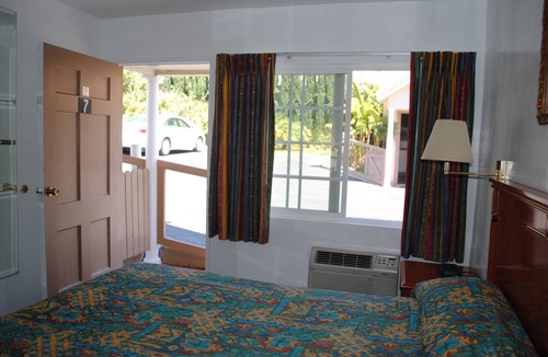 Eagle Rock Hotel | Rose Bowl Motel