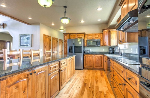 Hatch House | Rustic Bryce Canyon Home w/Deck on Sevier River!