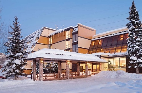 Steamboat Springs Condo | Rustic Condo with Stunning View of Mt Werner