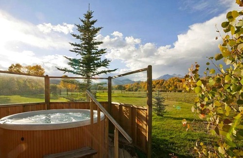 Salida Cabin | Rustic Mountain Cabin with a Hot Tub in Salida, Colorado