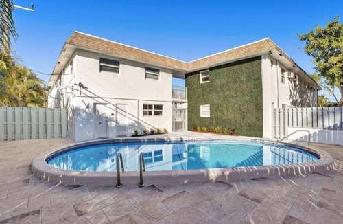 Poinciana Park Apartment | Rustic Retreats Near Las Olas with Pool