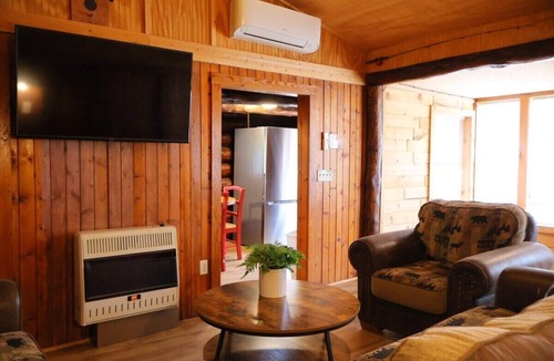 Indian River Cabin | Rustic Riverfront Getaway