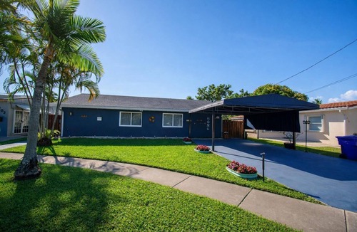 North Central Hollywood House | Sabor a Florida - Cuqui la Mora