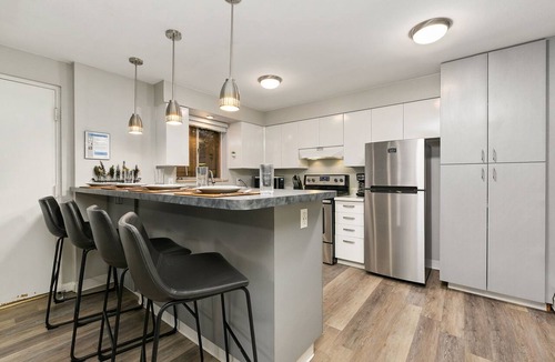 Old Town Condo | Sage Suite | Calm & Earthy Stay Near Old Town