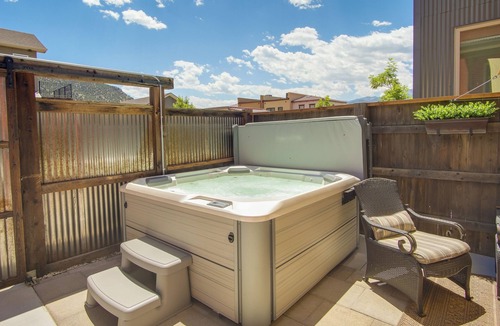 Salida Condo | Salida Oasis: 1 Mi to Town, Mountain View, Hot Tub