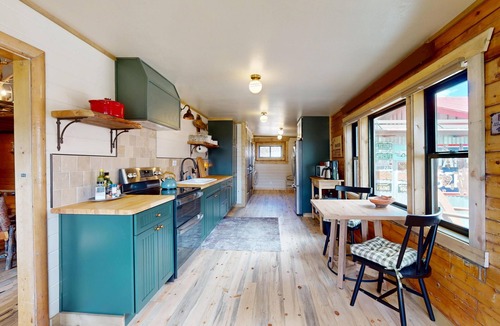 Pitkin Cabin | Salmon Trout Retreat - Pitkin