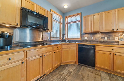 Millersburg House | Sandy Bottom: Summer Beachfront Bliss | Swim, Kayak, Relax