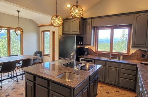 Coal Creek Canyon House | Scar Top Mountain Escape, Fiber Internet, Mountain Top Views!