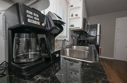 Northside House | Scenic hiking in Cuyahoga Valley National Park! 1BR house, central air & laundry