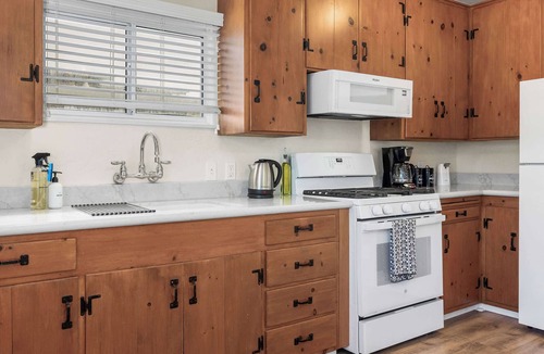 Westside Santa Cruz House | Sea Cliff Vista – Iconic West Cliff Walk!