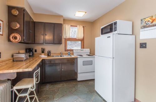 Ridgway House | Secluded Cabin | Close to Downtown Ouray | Couple's Retreat | STR2025-068