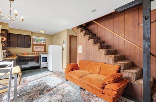 Ridgway House | Secluded Cabin | Close to Downtown Ouray | Couple's Retreat | STR2025-068
