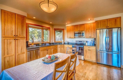 Pagosa Springs Cabin | Secluded Cabin w/Hot Tub on 8 Acres