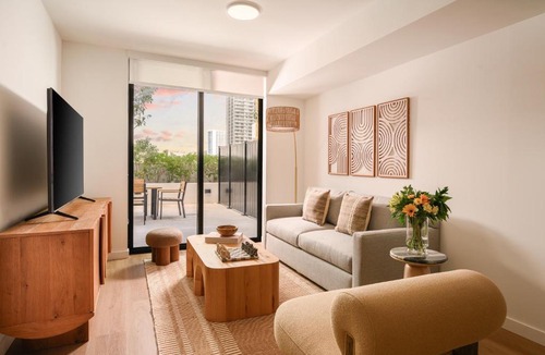 Midtown Hotel | Sense28 Edgewater, an AvantStay Hotel