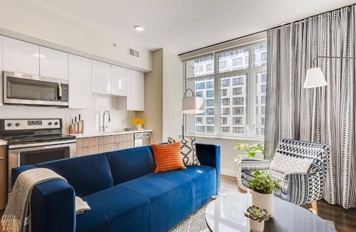 LoDo Hotel | Sentral Union Station | Studio Apt in Union Station | Outdoor Pool | BBQ Area