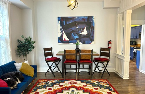Jefferson Park House | Serene 2-bedroom house with WiFi in Denver