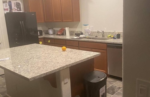 Stanislaus County House | Serene 4-bedroom building with AC in charming Patterson