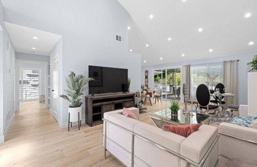 Mission Viejo House | Serene Lake Mission Viejo Pool Home w/h Barbecue-Spaciously Sleeps 12