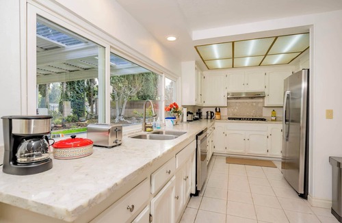 Rowland Heights House | Serene Retreat&Modern Comforts in Rowland Heights