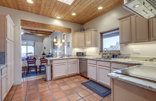 Eldorado at Santa Fe House | Serene Santa Fe Getaway w/Hot Tub & Fireplace!