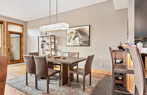 Windcliff Estates Condo | Serenity Luxury Vacation At Windcliff 3 Bedroom Home by RedAwning
