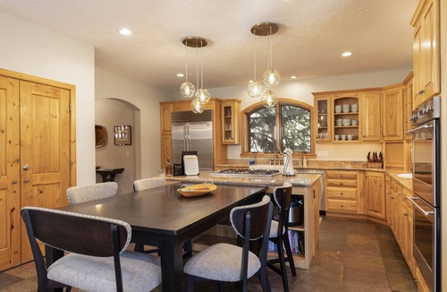 Sunbeam Estates House | Short walk to downtown, shuttle, hot tub, game room, walk to two parks!